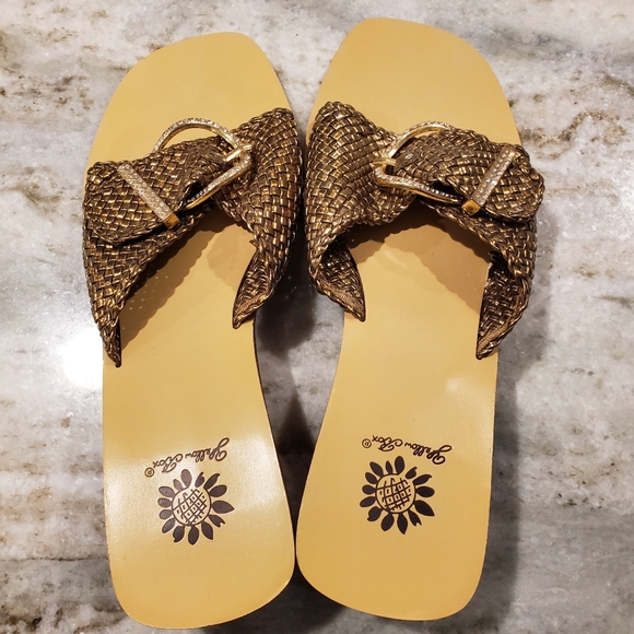Yellow Box Sandals - Picture 2 of 8